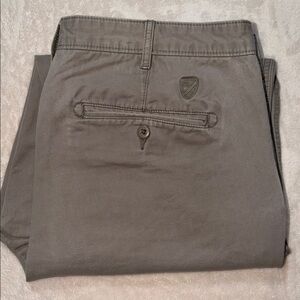 Cremieux Mens 36x30 Khaki Chino Pants Signature Collection Comfort Stretch Beige